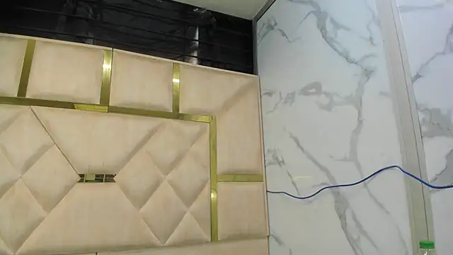 Kendall 6669 online show from 10.15.25