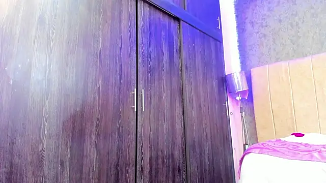 Snapshot of ava-am chatting on 01.14.26 ava-am online show from 01.14.26