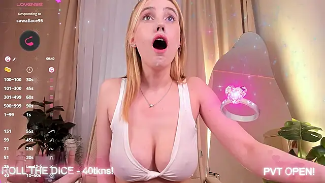 luna joy  online show from 03.22.25