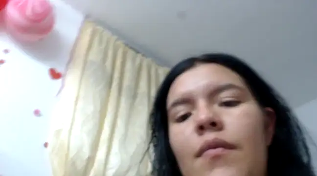 Snapshot of krolay16 chatting on 02.22.25 krolay16 online show from 02.22.25
