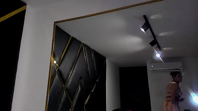 DanielaMedinaa online show from 03.16.25