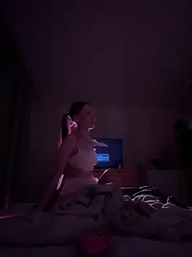 Snapshot of kisssssssss chatting on 02.22.25 kisssssssss online show from 02.22.25