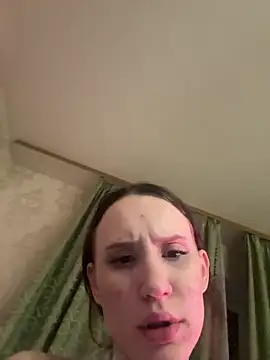 Snapshot of kisssssssss chatting on 02.22.25 kisssssssss online show from 02.22.25