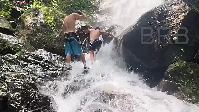 Snapshot of angel_and_deen chatting on 03.17.25 angel and deen online show from 03.17.25