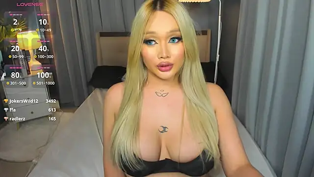 KylieSonique online show from 03.12.25