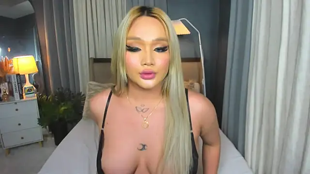 KylieSonique online show from 03.15.25