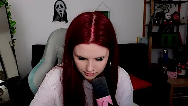 Della Ideal online show from 11.19.25