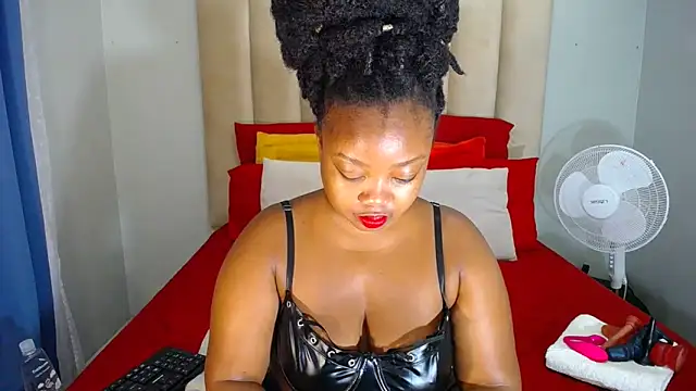 SEXYASSTINAXXX online show from 02.18.26