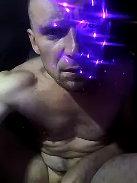 Snapshot of great_feeling chatting on 10.31.25 great feeling online show from 10.31.25