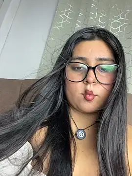 virginbrunette99 online show from 04.28.26