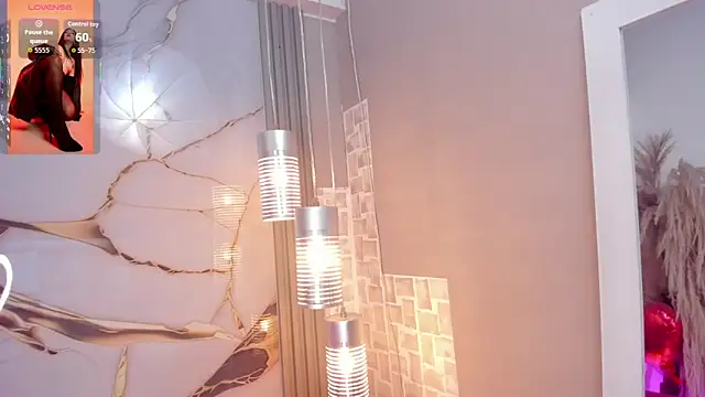 Bella williamss  online show from 11.08.25