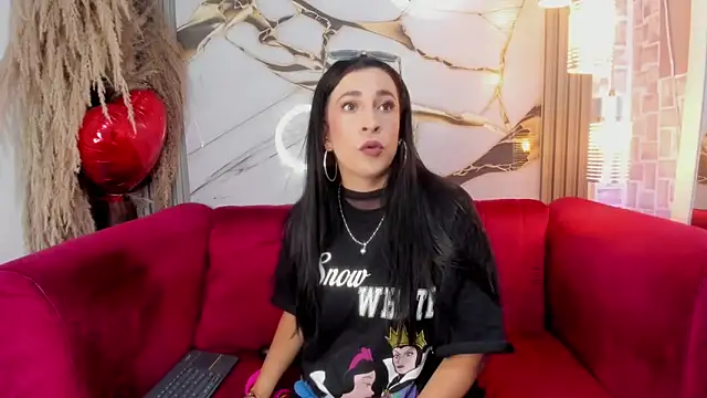 Bella williamss  online show from 06.15.26