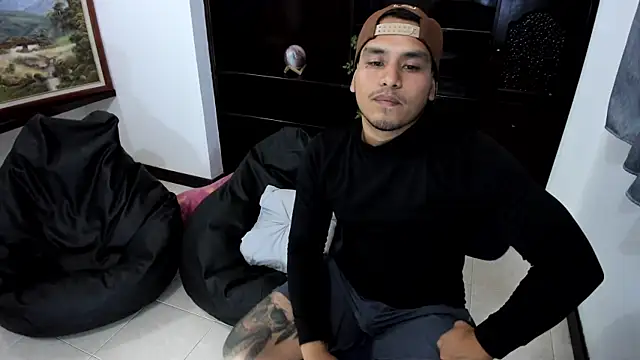 Snapshot of maxflurry_ chatting on 03.09.25 maxflurry online show from 03.09.25