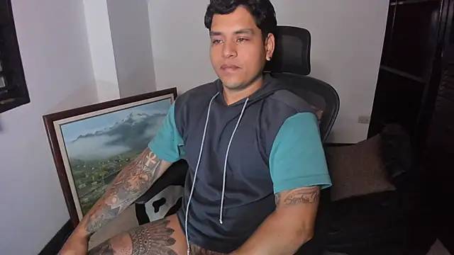 Snapshot of maxflurry_ chatting on 09.12.25 maxflurry online show from 09.12.25