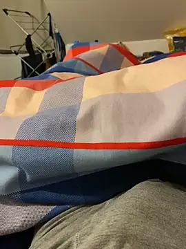 Snapshot of zou_9997 chatting on 11.18.25 zou 9997 online show from 11.18.25