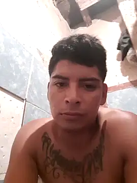 Snapshot of Elcabezhupas97 chatting on 09.18.25 Elcabezhupas97 online show from 09.18.25