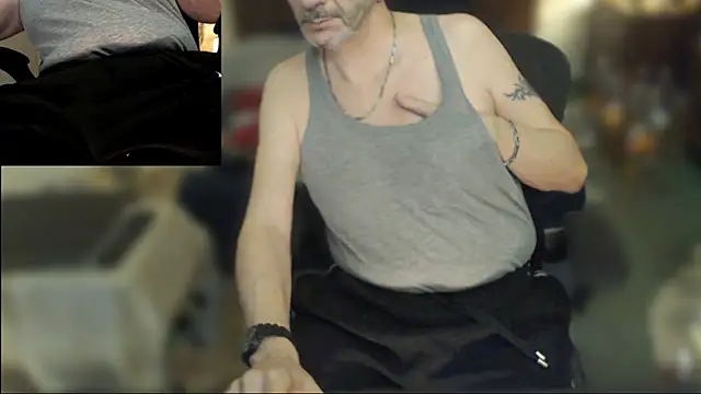 maxdaddy690 online show from 04.28.26