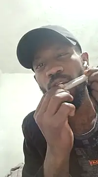 aventuraparatiM o r e online show from 03.05.25