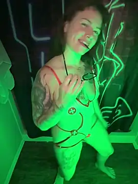 NaughtyLittleVeteran online show from 10.29.25