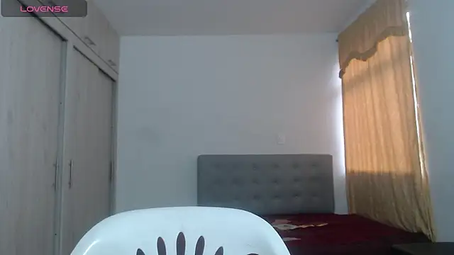 Anthonela Queen online show from 09.17.25