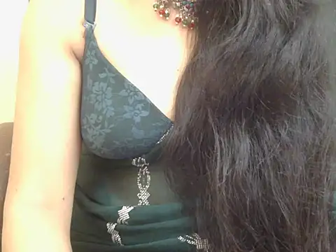 Lovely Manvi online show from 11.05.25