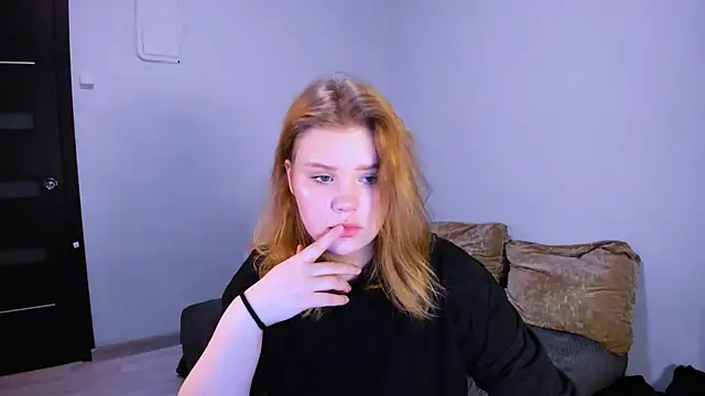 LaseyMoon online show from 11.07.25