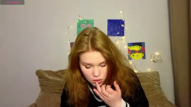 LaseyMoon online show from 03.07.26