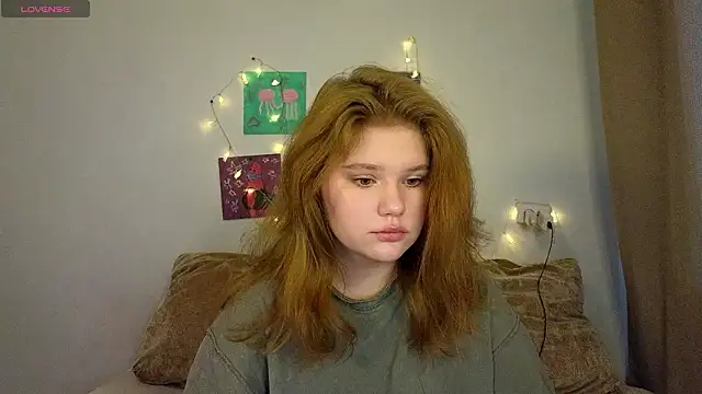 LaseyMoon online show from 03.18.26