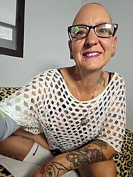 Emma Milf25 online show from 12.20.25