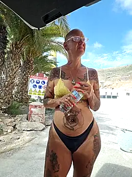 Emma Milf25 online show from 05.03.26