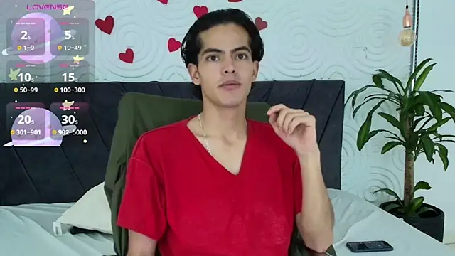 Maximoherrera 16 online show from 04.18.26