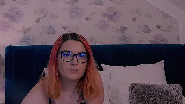 Snapshot of KailyKay chatting on 09.24.25 KailyKay online show from 09.24.25