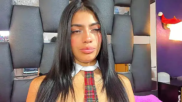 EMYCLARK01 online show from 01.09.26