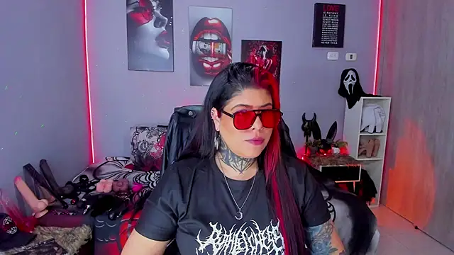 Veronika metal online show from 12.13.25