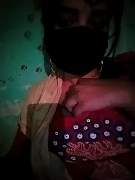 Snapshot of kusum_girl chatting on 03.05.25 kusum girl online show from 03.05.25
