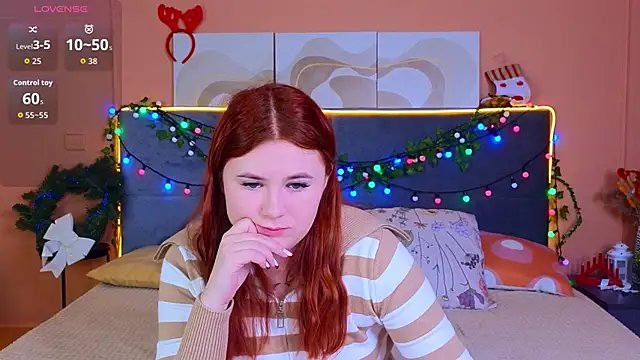 Eva Starlight online show from 12.22.25