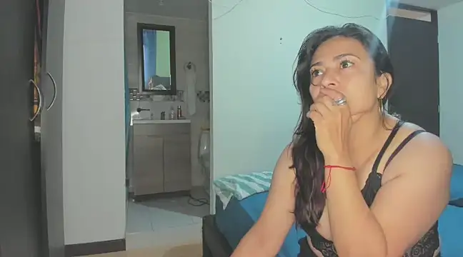 Snapshot of roxanasexy2025 chatting on 03.10.25 roxanasexy2025 online show from 03.10.25