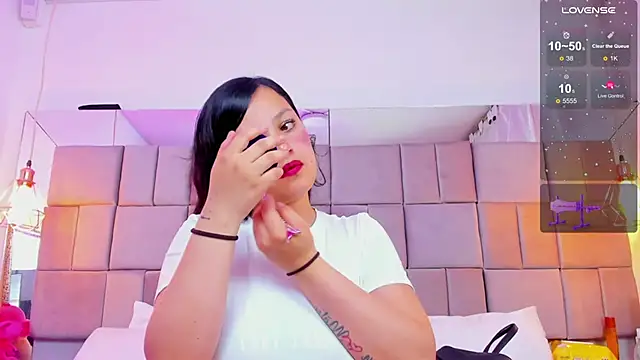 Snapshot of celeste_star0 chatting on 12.02.25 celeste star0 online show from 12.02.25