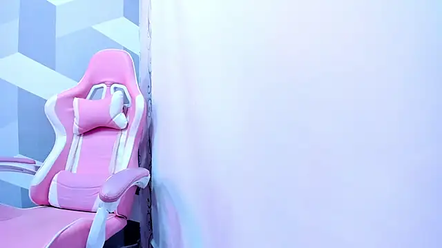 Gianna Watson online show from 02.27.25