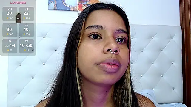 Snapshot of sweetebony_33 chatting on 09.24.25 sweetebony 33 online show from 09.24.25