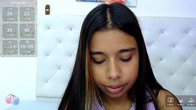 Snapshot of sweetebony_33 chatting on 10.08.25 sweetebony 33 online show from 10.08.25