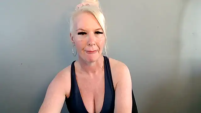 Blonde-Grace online show from 06.08.26