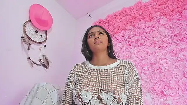 Snapshot of Melodymoore_ chatting on 03.01.26 Melodymoore online show from 03.01.26