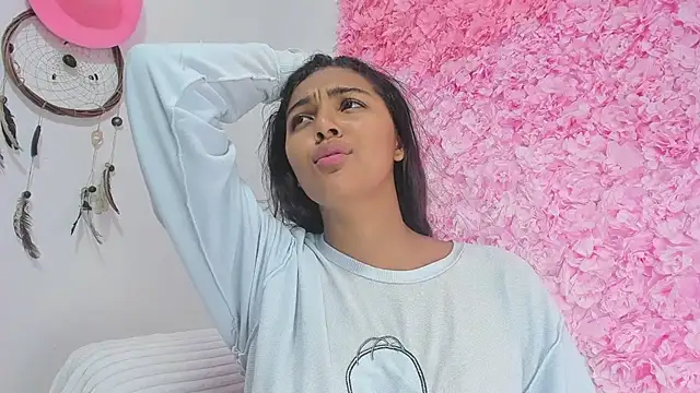 Snapshot of Melodymoore_ chatting on 03.03.26 Melodymoore online show from 03.03.26