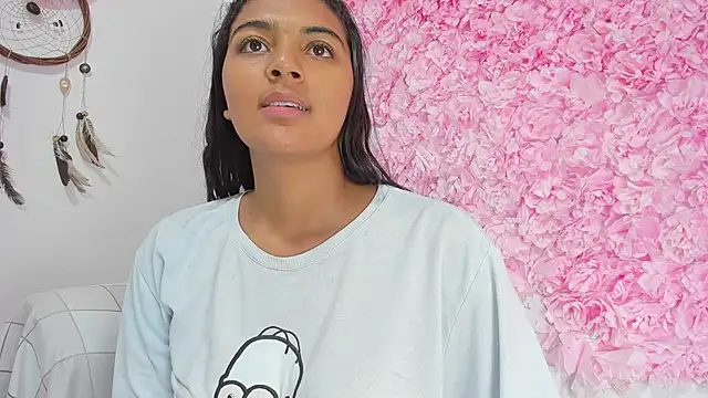 Snapshot of Melodymoore_ chatting on 03.08.26 Melodymoore online show from 03.08.26