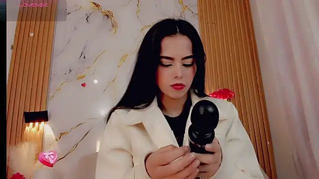 Snapshot of ValeriCardenas chatting on 11.19.25 ValeriCardenas online show from 11.19.25