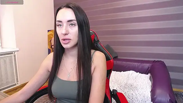 JenniferStone online show from 10.14.25