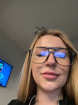 EvaBrooklyn online show from 02.28.25