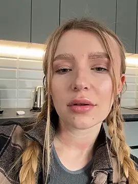 EvaBrooklyn online show from 03.03.25