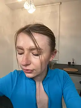 EvaBrooklyn online show from 03.05.25